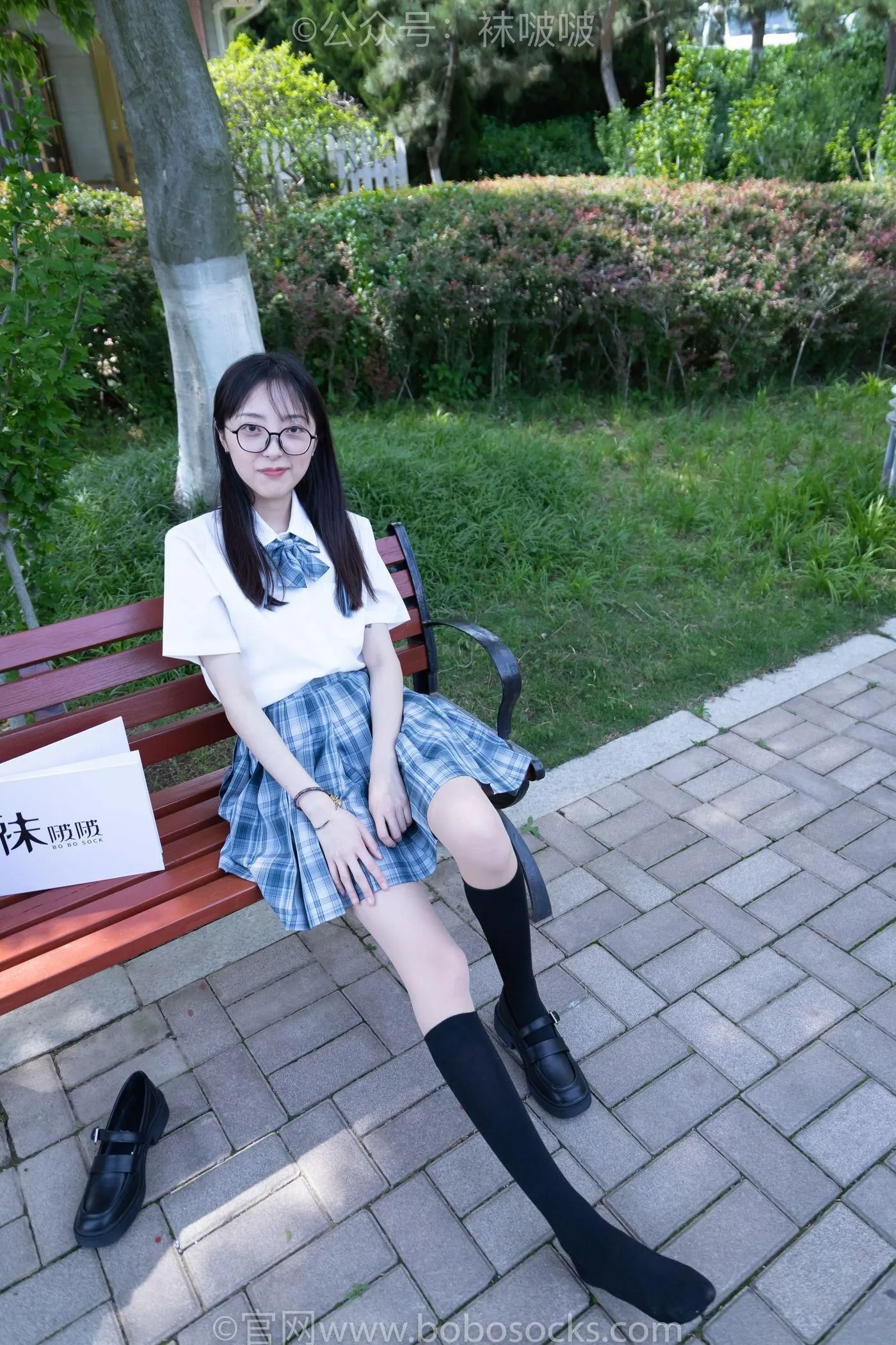 [BoBoSocks袜啵啵]NO.007 稚予-JK制服、皮鞋、黑色中筒棉袜、肉丝 [143P]插图3